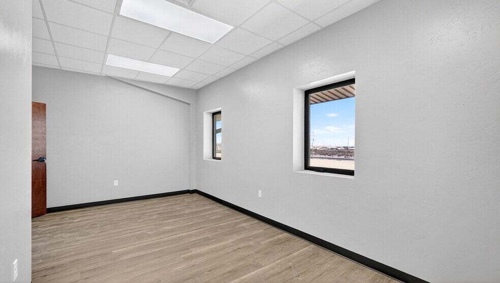 More Photos Of 16510 W Basin St, Odessa Warehouse For Sale