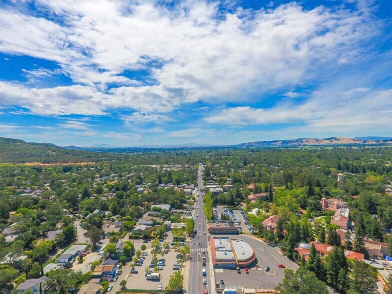 More Photos Of 17977 Sonoma Hwy, Sonoma Office For Sale
