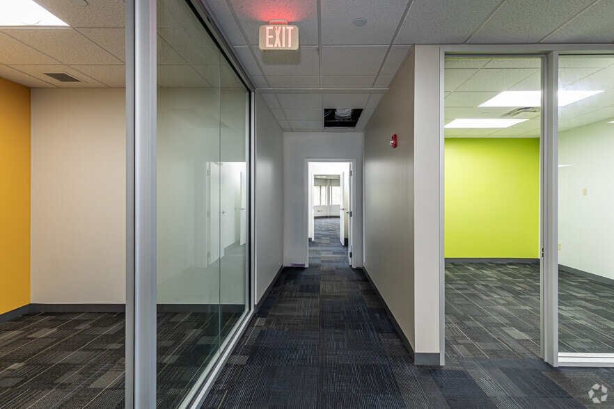 More Photos Of 2 Gateway Blvd, East Granby Office For Lease