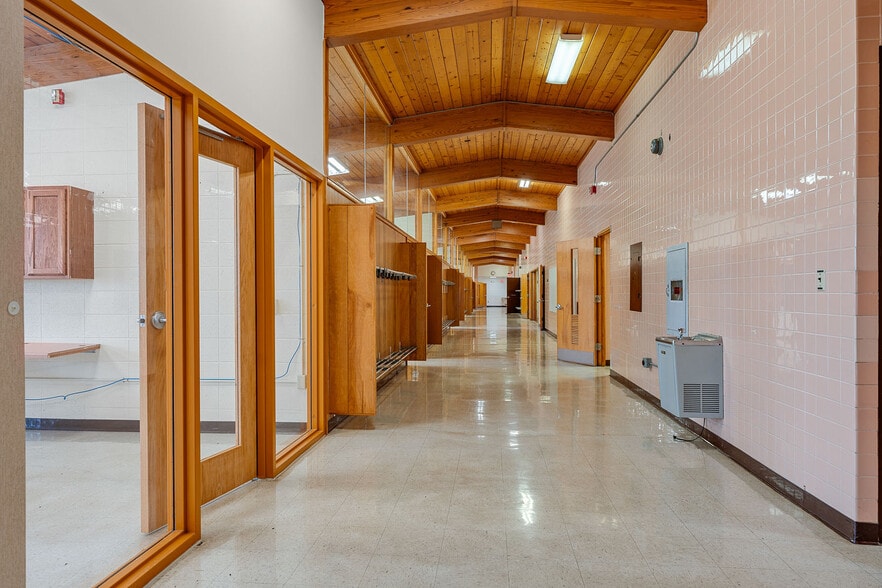 More Photos Of S5864 State Highway 23, Loganville Light Distribution For Sale