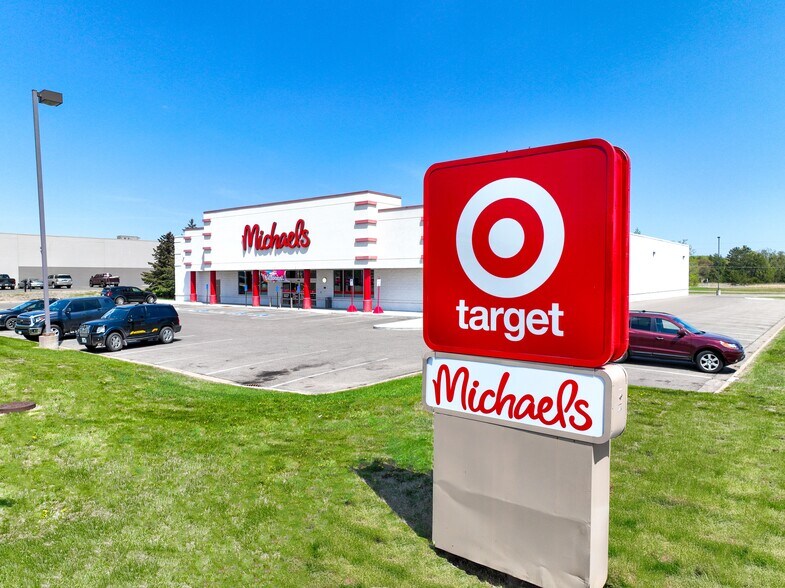 Primary Photo Of 7626 Clearwater Rd, Baxter Freestanding For Sale