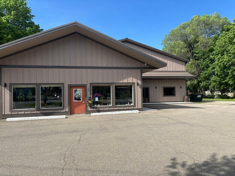 More Photos Of 130 W Morris St, Bath Garden Center For Lease