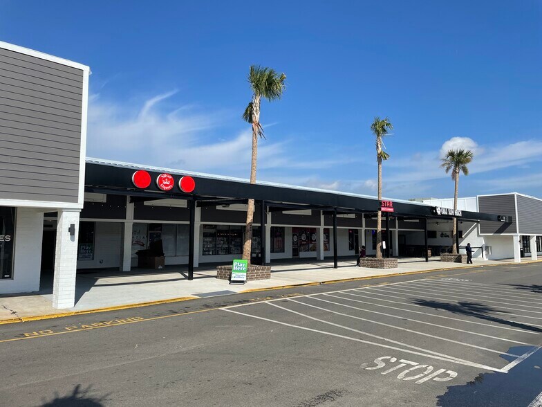 Primary Photo Of Dorchester Rd @ Dorchester Rd. & W. Montague, Charleston Unknown For Lease