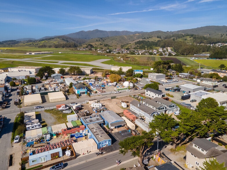 More Photos Of 313-323 Princeton Ave, Half Moon Bay Service For Lease