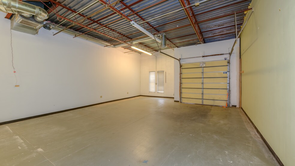 More Photos Of 530 Compton St, Broomfield Flex For Lease