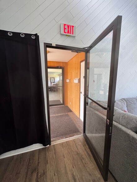 More Photos Of 3200 Sycamore Ct, Columbus Medical For Lease