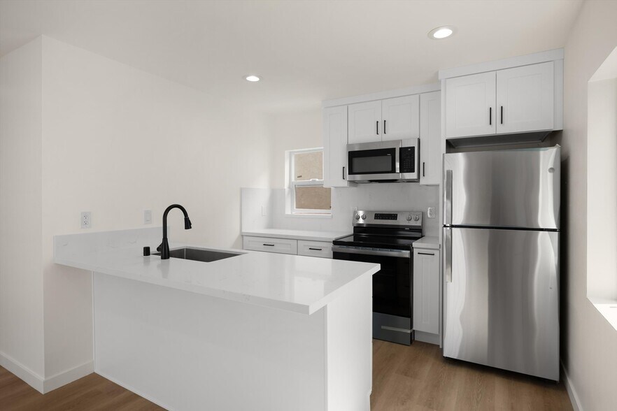 More Photos Of 102 E Avenida San Gabriel, San Clemente Multifamily For Sale