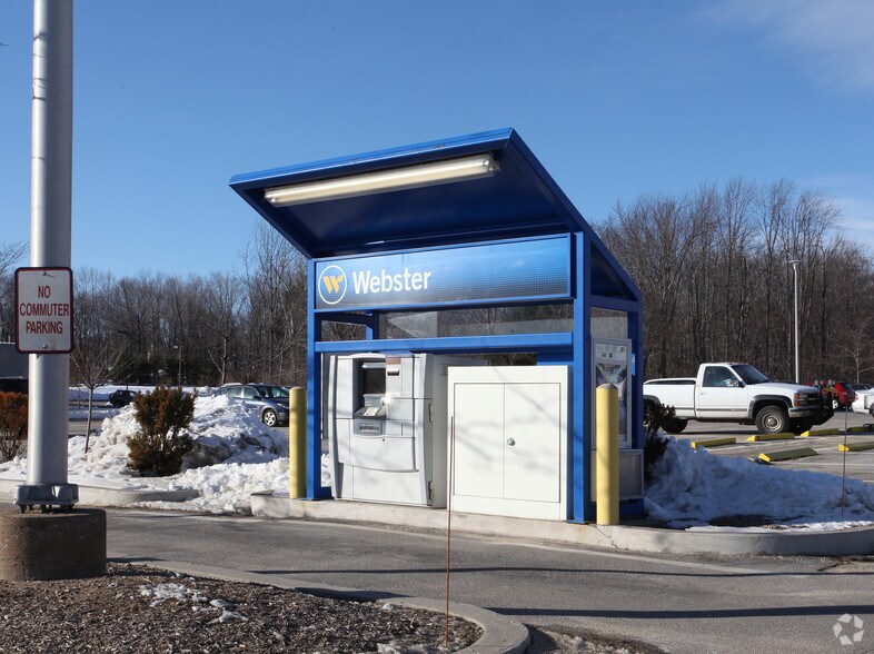 More Photos Of 1919-1931 E Main St, Torrington Unknown For Lease