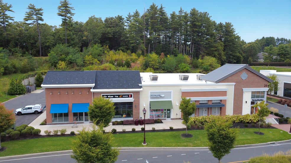 More Photos Of 21 Ensign Dr, Avon Unknown For Lease