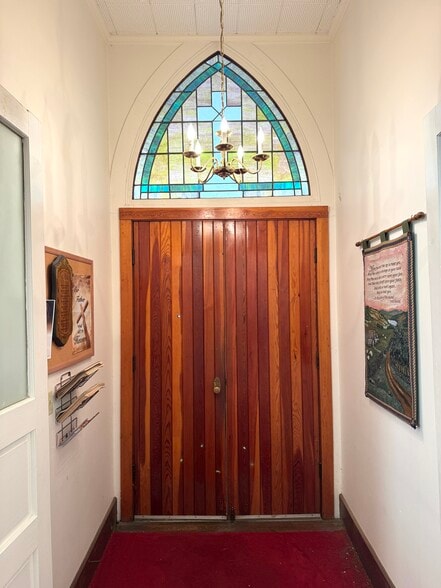 More Photos Of 216 Broad St, Warm Springs Religious Facility For Sale