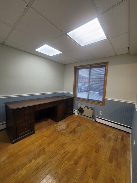 More Photos Of 14340 S La Grange Rd, Orland Park Office Residential For Sale