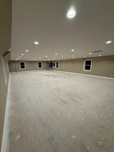 More Photos Of 1861 Lower State Rd, Doylestown Warehouse For Lease