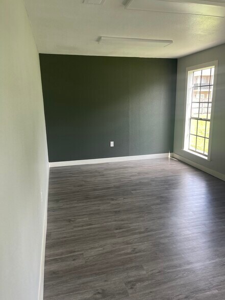 More Photos Of 11832 Newcastle Ave, Baton Rouge Office For Lease