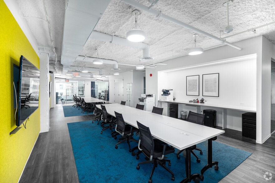More Photos Of 1015 15th St NW, Washington Coworking Space