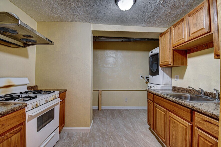 More Photos Of 4919 Penn Ave, Pittsburgh Storefront Retail Residential For Sale