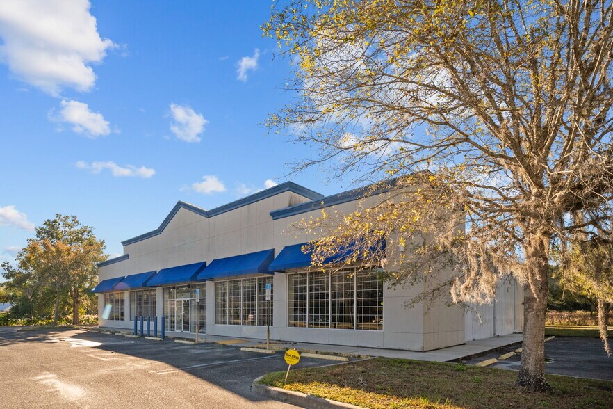 More Photos Of 1699 N Temple Ave, Starke Freestanding For Sale