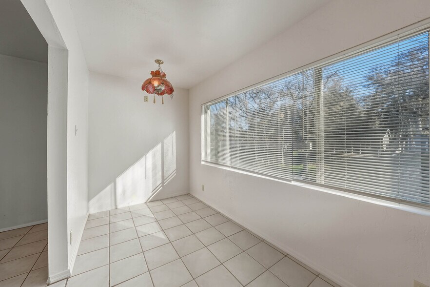 More Photos Of 14840 Valley Ave, Clearlake Multifamily For Sale