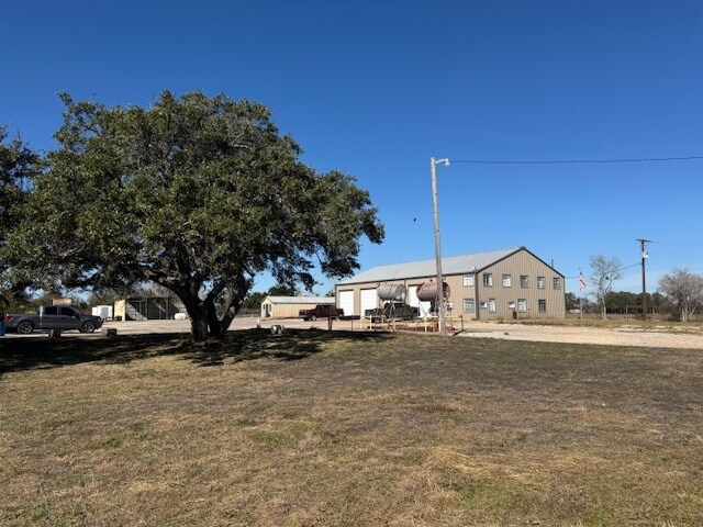 More Photos Of 103 US-183 Hwy, Refugio Industrial For Sale