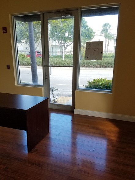 More Photos Of 709 S Federal Hwy, Boynton Beach Medical For Sale