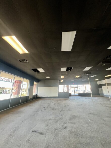 More Photos Of 540 4th St S, Coos Bay Storefront For Lease
