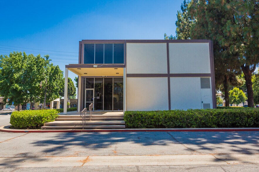 More Photos Of 41 E Live Oak Ave, Arcadia Storefront Retail Office For Sale