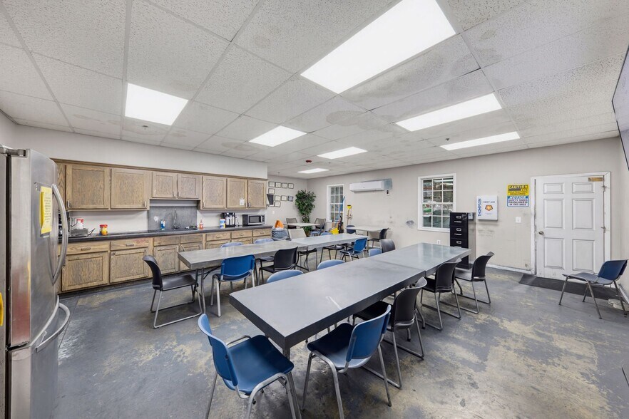 More Photos Of 9126 Industrial Blvd NE, Covington Warehouse For Sale