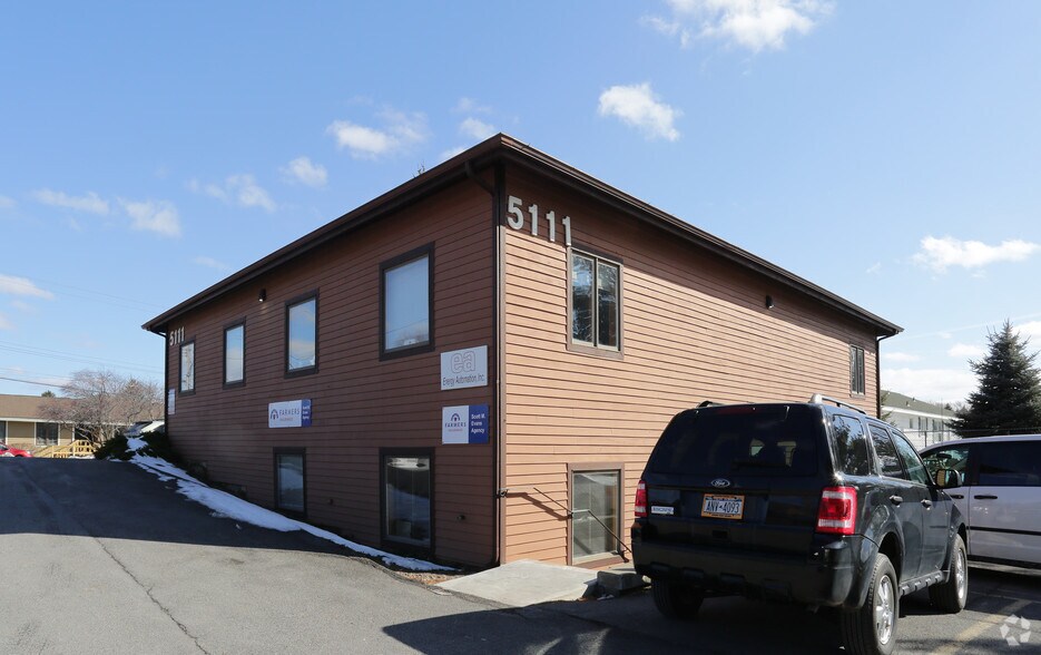 More Photos Of 5111 W Genesee St, Camillus Office For Lease