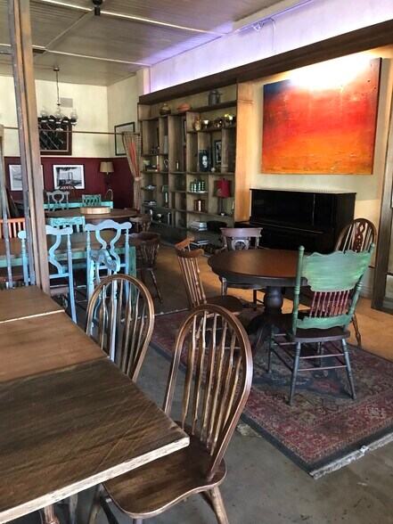 More Photos Of 1076-1080 S Fairfax Ave, Los Angeles Restaurant For Sale