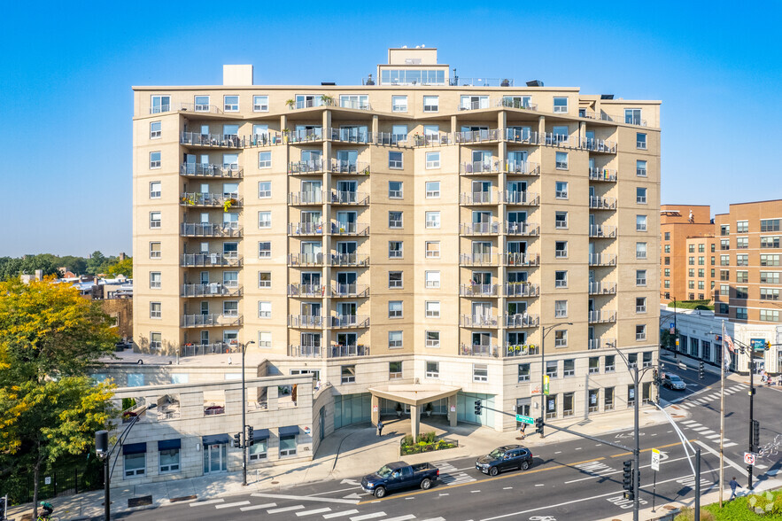 Primary Photo Of 4350 N Broadway St, Chicago Apartments For Lease