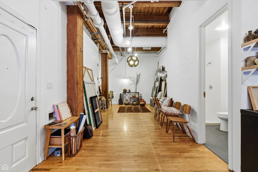 More Photos Of 2401 W Ohio St, Chicago Apartments For Sale