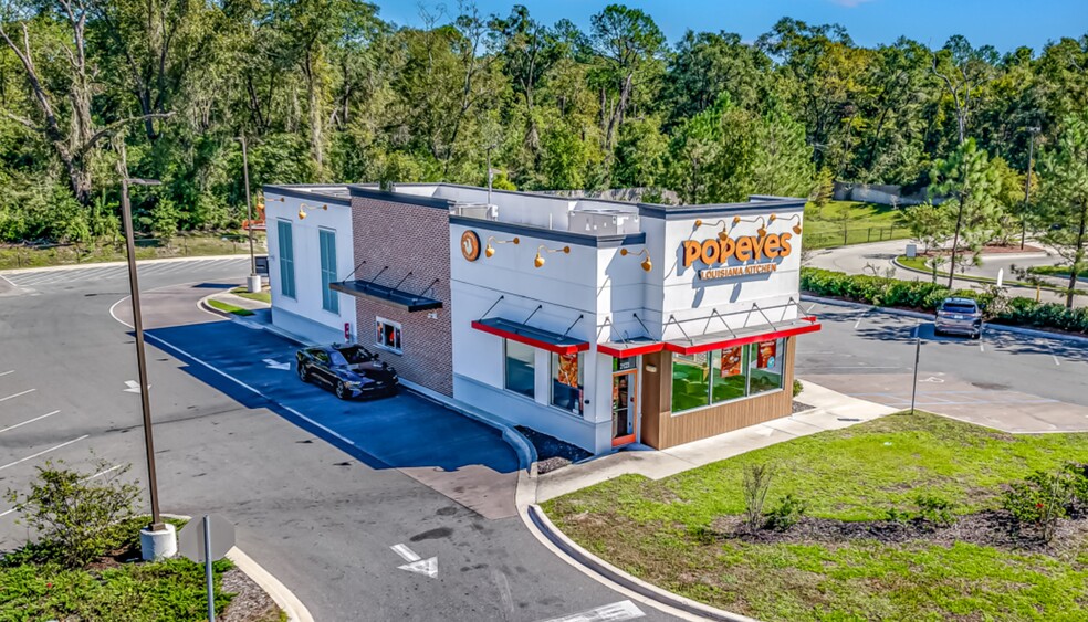 Primary Photo Of 2123 Crawfordville Hwy, Crawfordville Fast Food For Sale