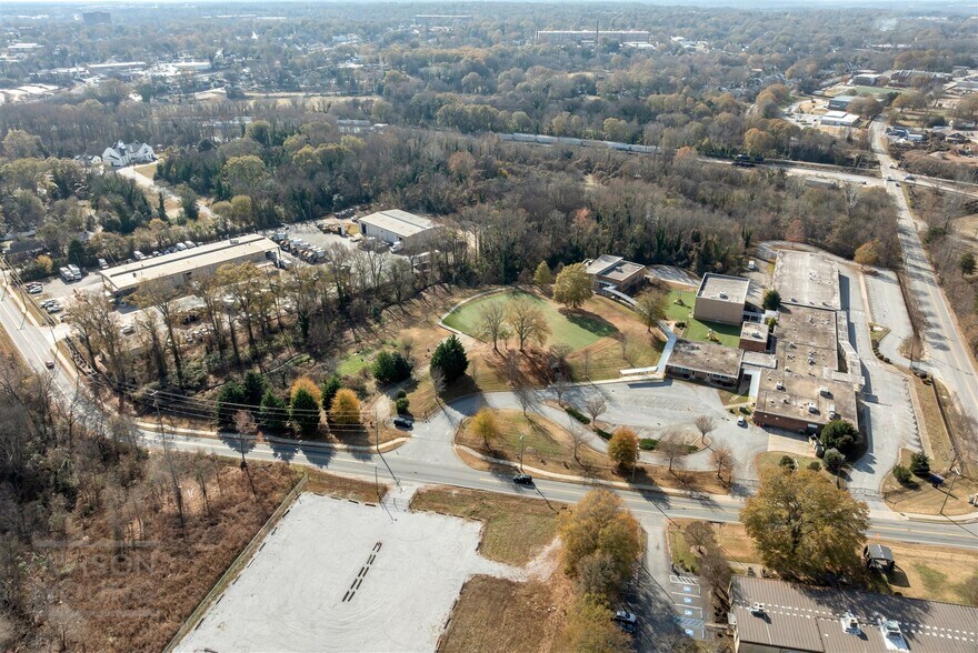 More Photos Of 1600 W Washington St, Greenville Land For Sale