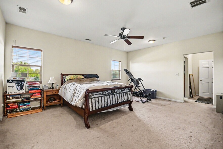 More Photos Of 12531 W Horseshoe Dr, New Lenox Warehouse For Sale