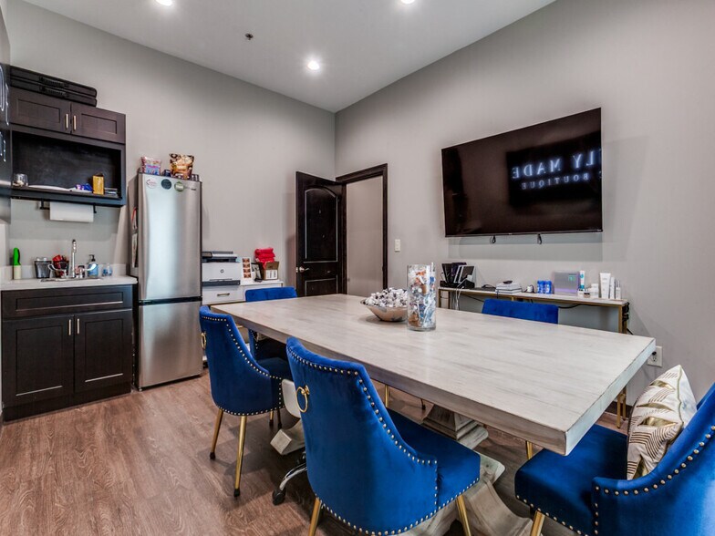 More Photos Of 540 W Frontier Pky, Prosper Healthcare For Lease