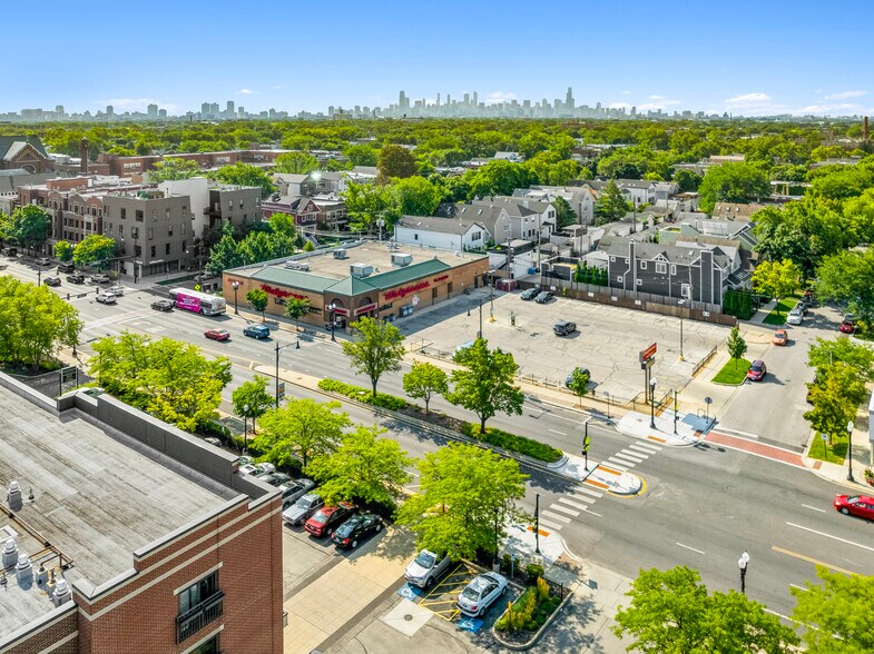 More Photos Of 2301 W Irving Park Rd, Chicago Drugstore For Sale