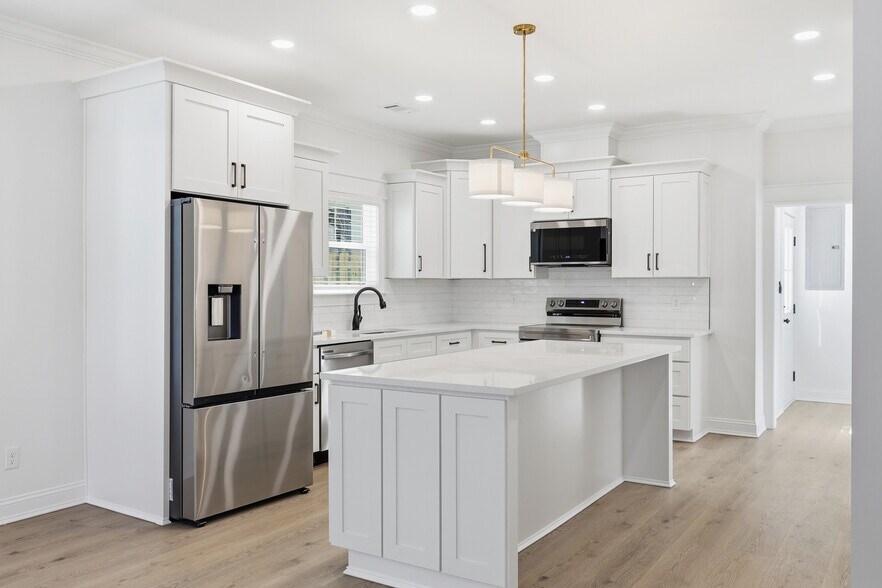 More Photos Of , Savannah Specialty For Sale