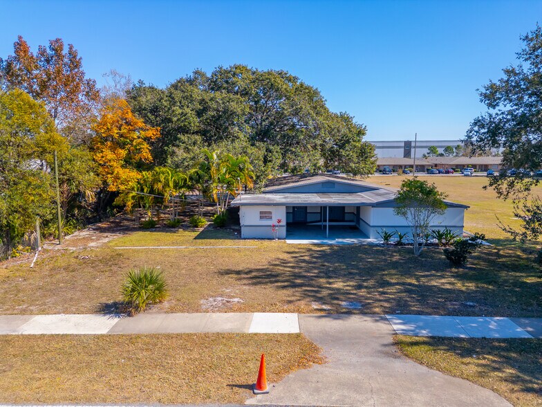 More Photos Of 5721 S Texas Ave, Orlando Religious Facility For Sale