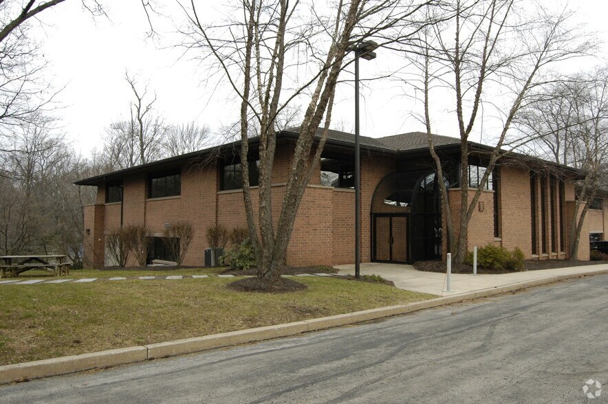 More Photos Of 1700 Russell Rd, Paoli Office For Lease