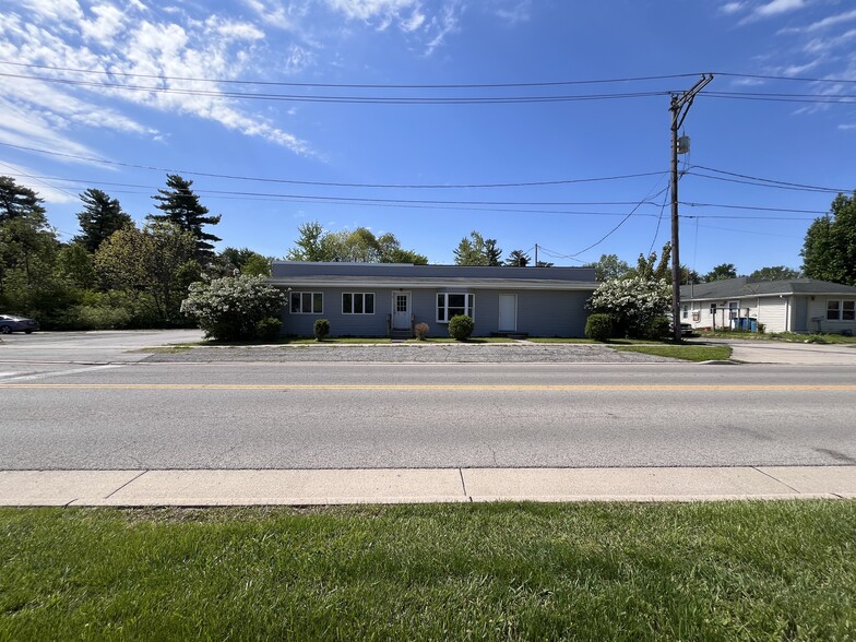 Primary Photo Of 905 Farnsworth Rd, Waterville Flex For Sale