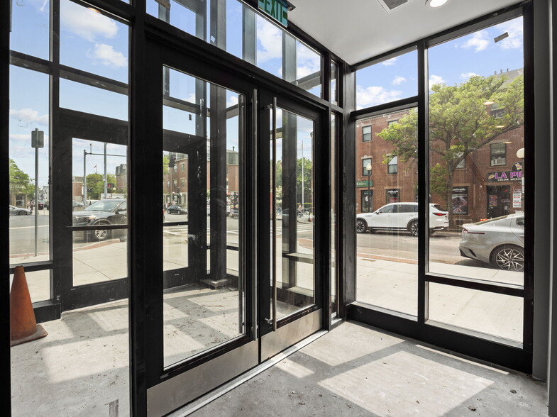 More Photos Of 2-10 Maverick Sq, Boston Apartments For Lease