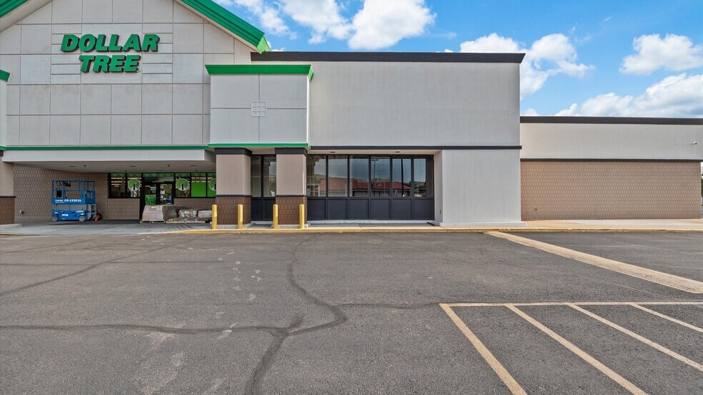 More Photos Of 2148 Broadway, Grand Junction Unknown For Lease