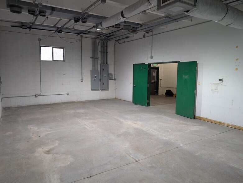 More Photos Of 658 Kalamath St, Denver Warehouse For Lease