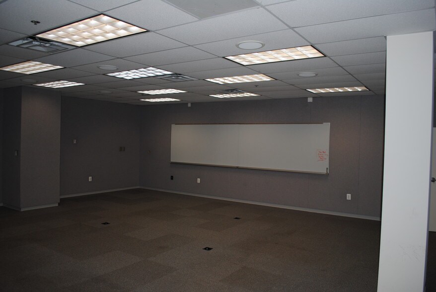 More Photos Of 1115 Garrisonville Rd, Stafford Office For Lease