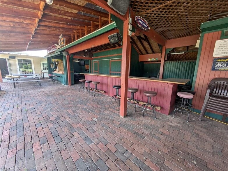 More Photos Of 8455 Station St, Mentor Restaurant For Sale