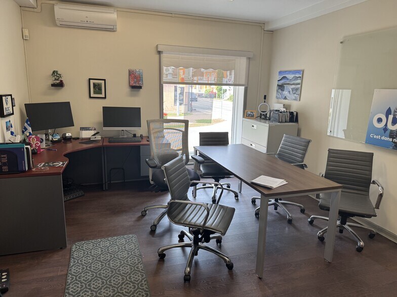 More Photos Of 343 Av Saint-Laurent, Louiseville Office Residential For Lease