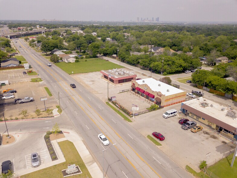 More Photos Of 3501 E Berry St, Fort Worth Storefront Retail Office For Sale