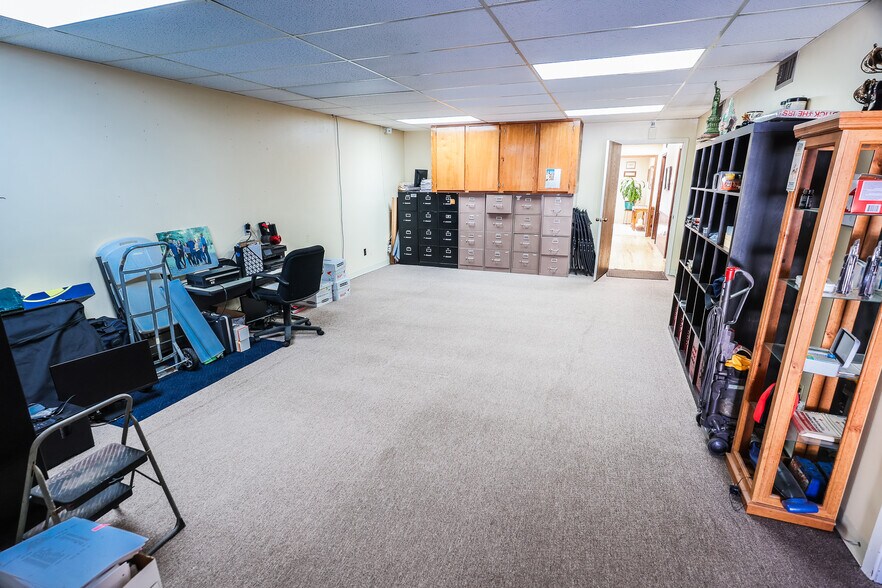 More Photos Of 3110 Gilmer Rd, Longview Office For Sale