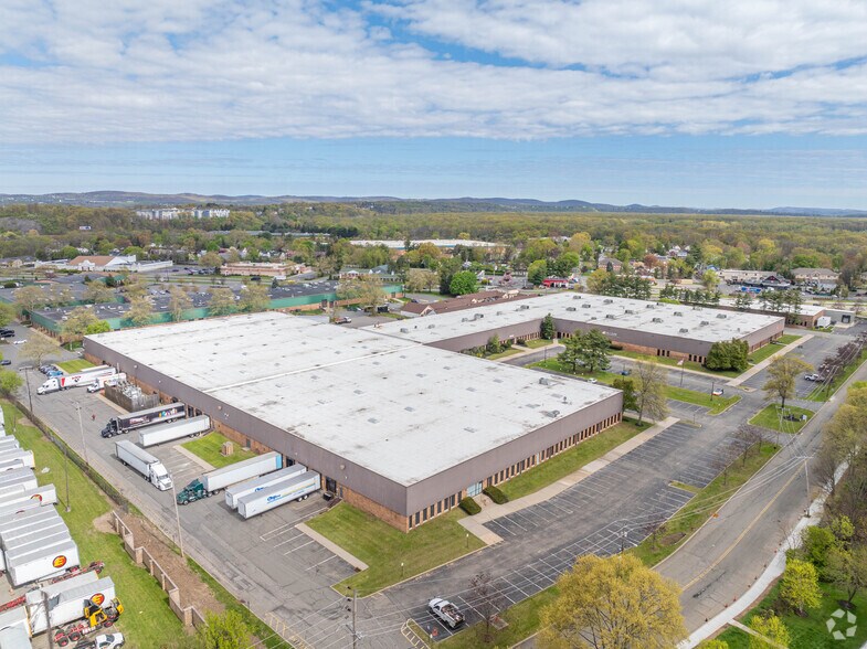 More Photos Of 60 Chapin Rd, Pine Brook Warehouse For Lease