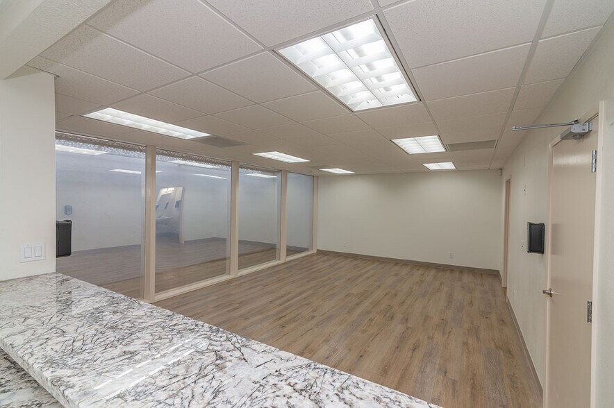 More Photos Of 3801 San Dimas St, Bakersfield Medical For Lease