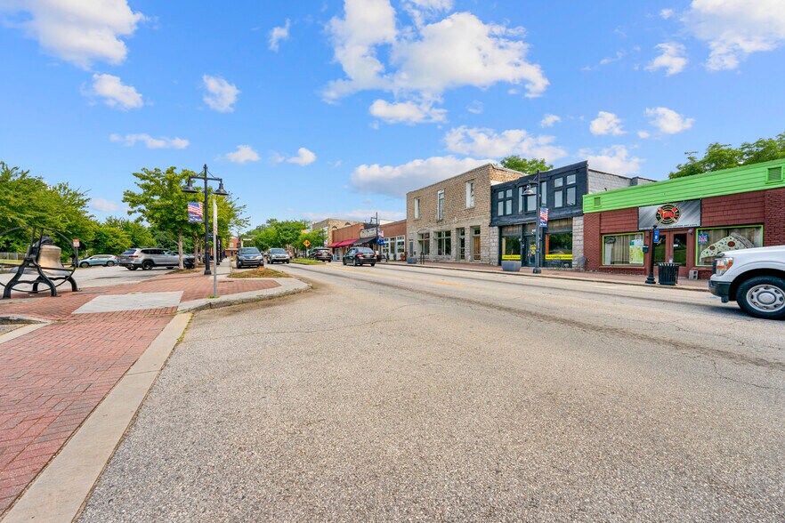 More Photos Of 929 Main St, Stone Mountain Restaurant For Sale